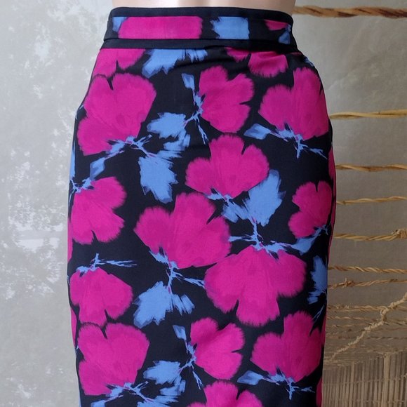 Banana Republic Dresses & Skirts - Banana Republic Pencil skirt